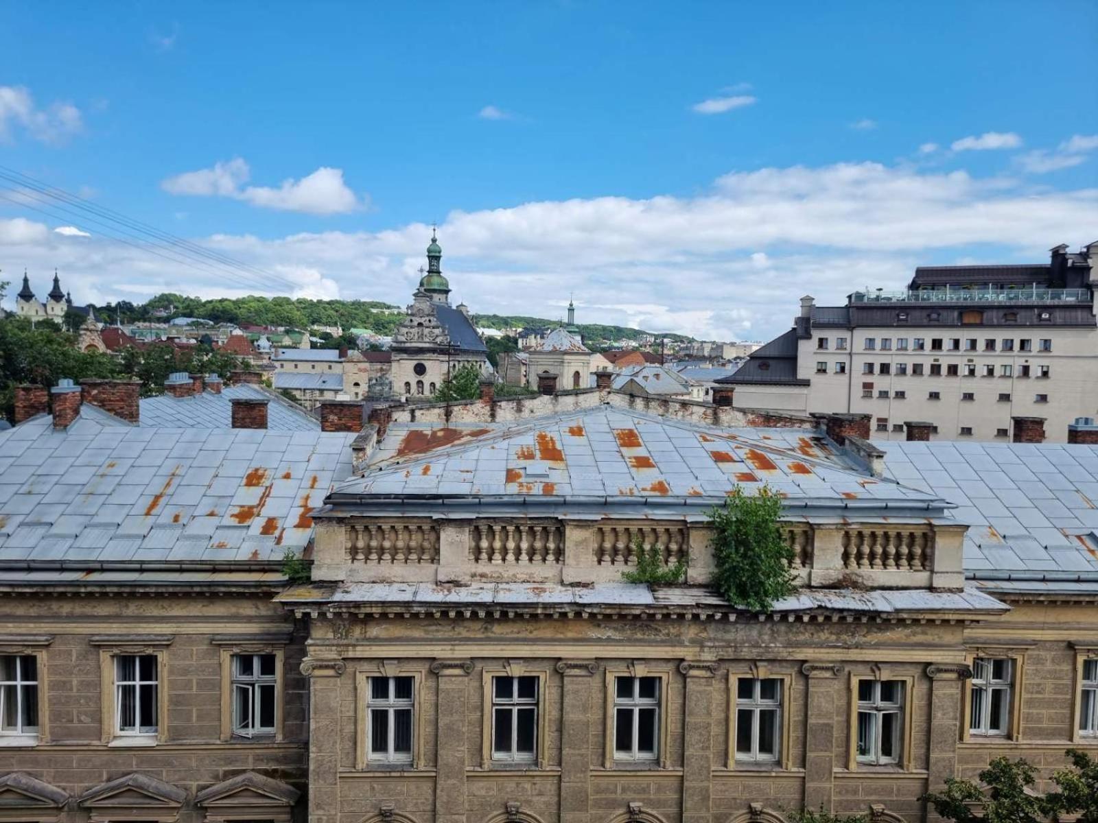 Leogrand Apartments On Kniazia Romana 6 Lviv Exterior photo
